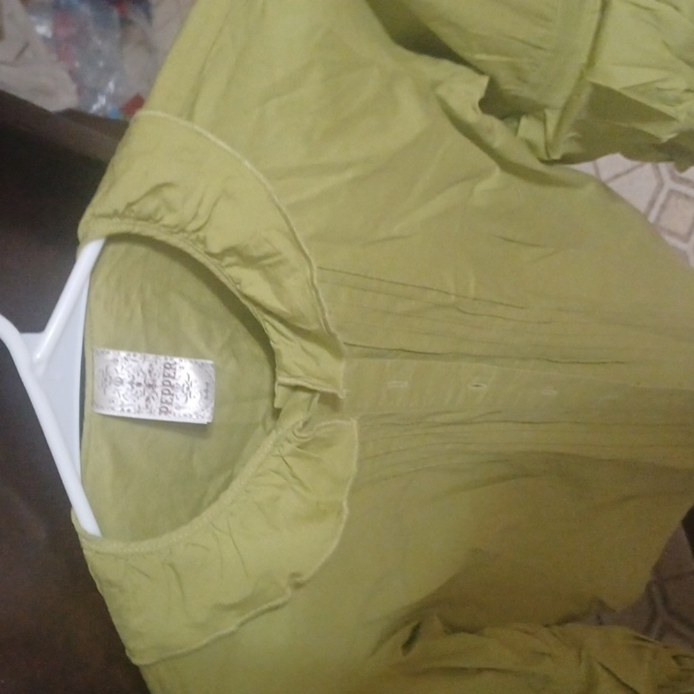BEAUTIFUL BLOUSE! - Picture 4 of 5
